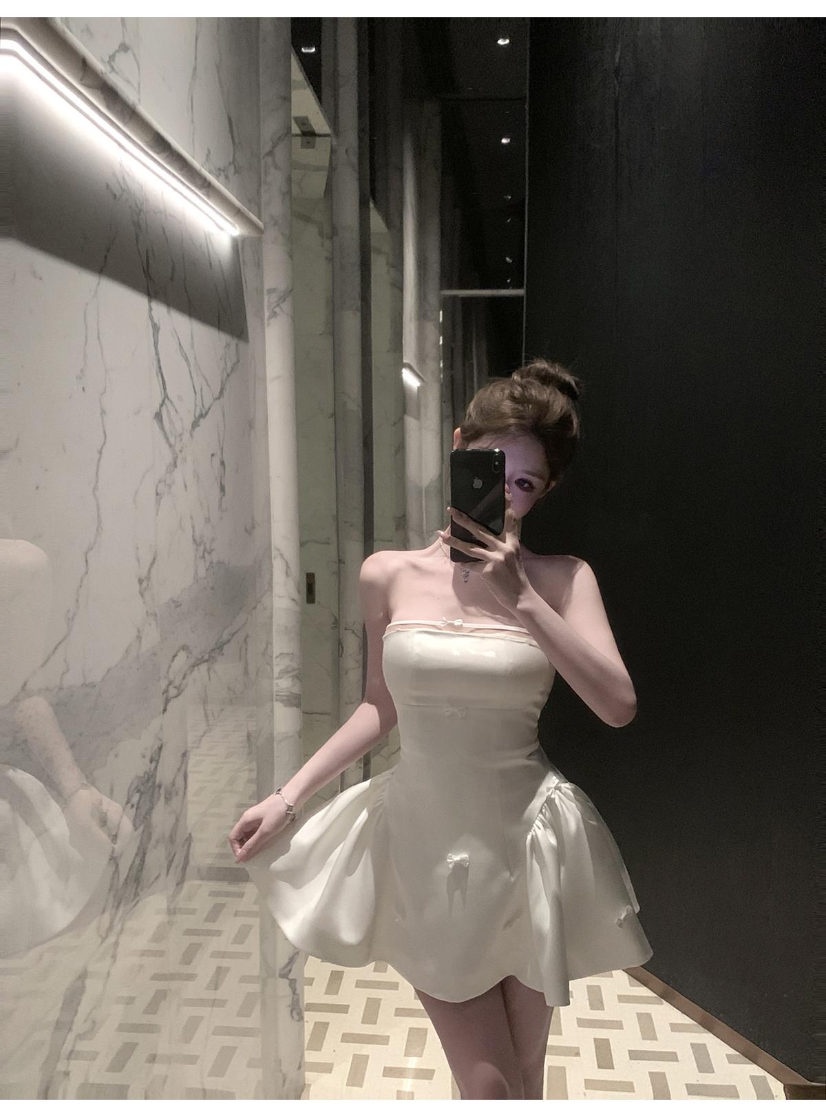 💕簡約氣質名媛緞面抹胸蝴蝶結連身裙