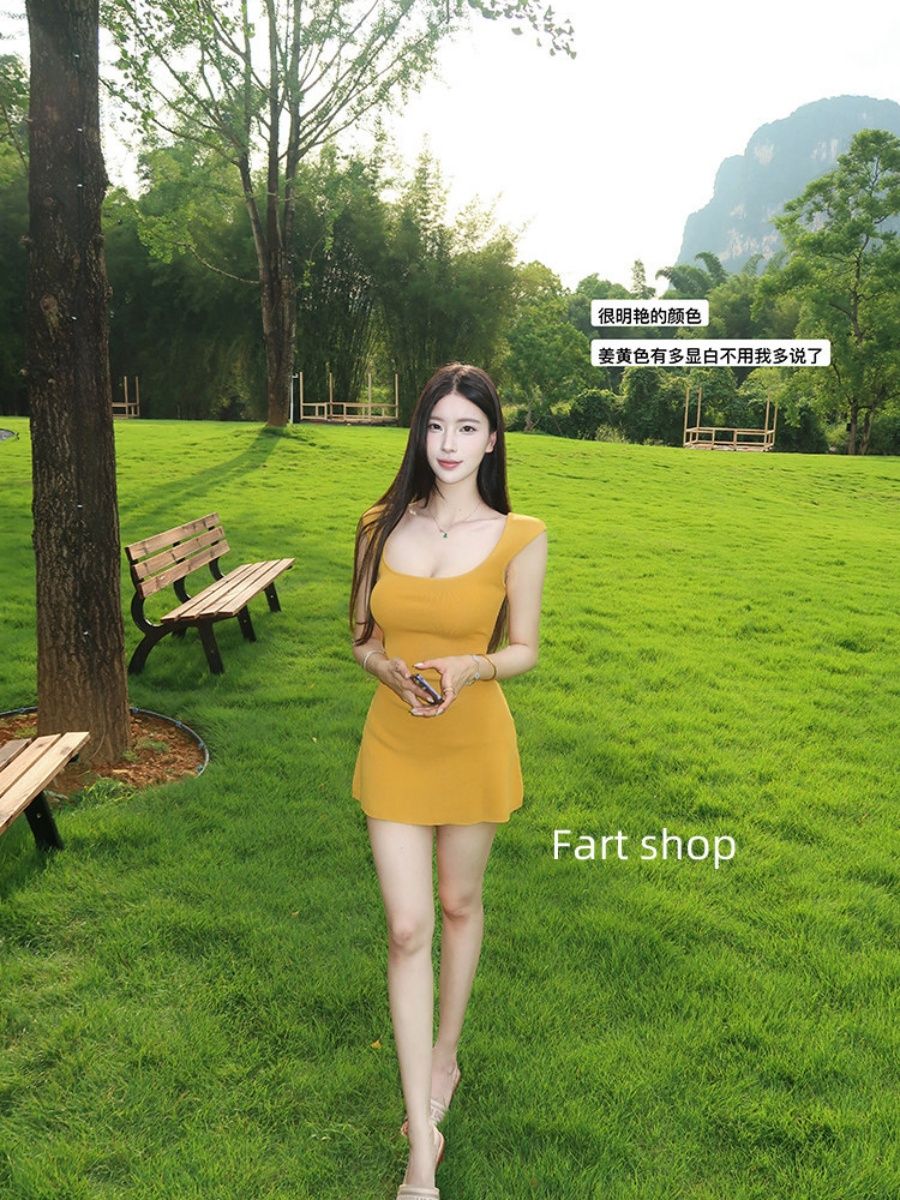 💕法式U領掐壓顯瘦甜美包臀短裙