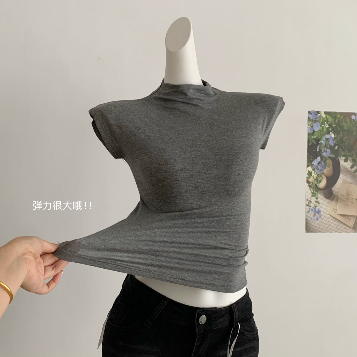 💕韓系絕美顯胸半高領小飛袖打底上衣