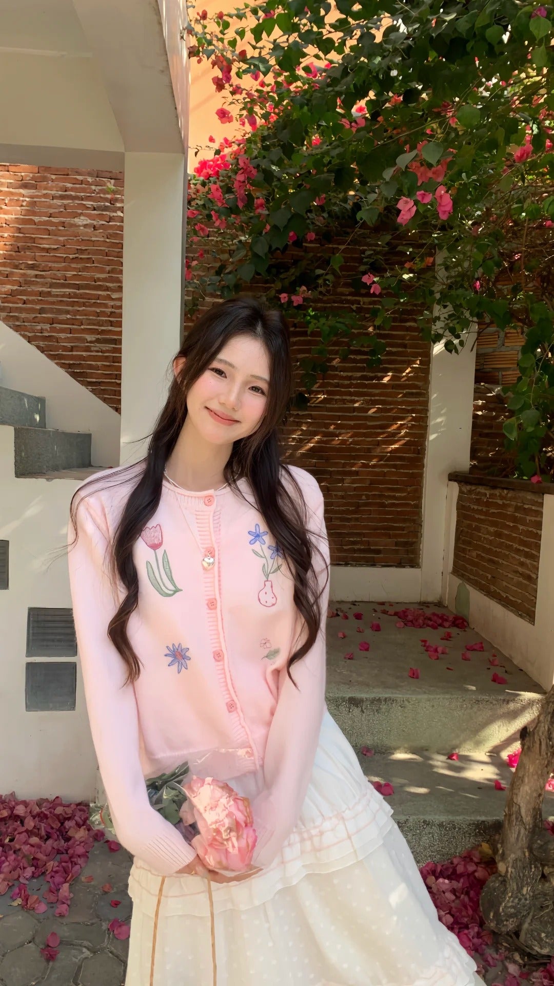 💕慵懶甜美粉色刺繡小花翻領針織開衫