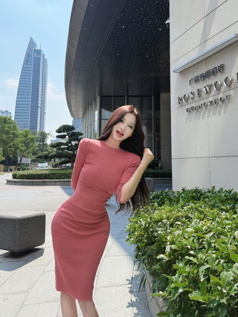 💕溫柔優雅氣質中袖修身包臀中長針織裙