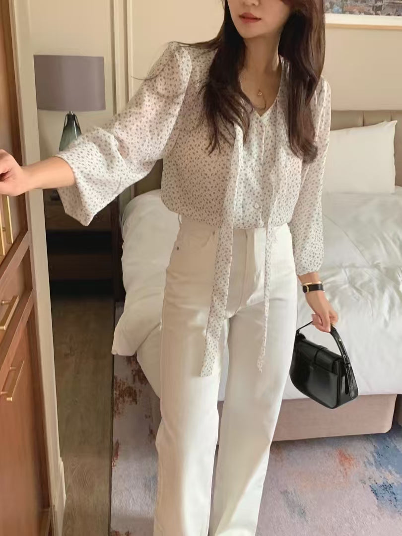 💕法式溫柔風飄帶V領雪紡小碎花泡泡袖上衣