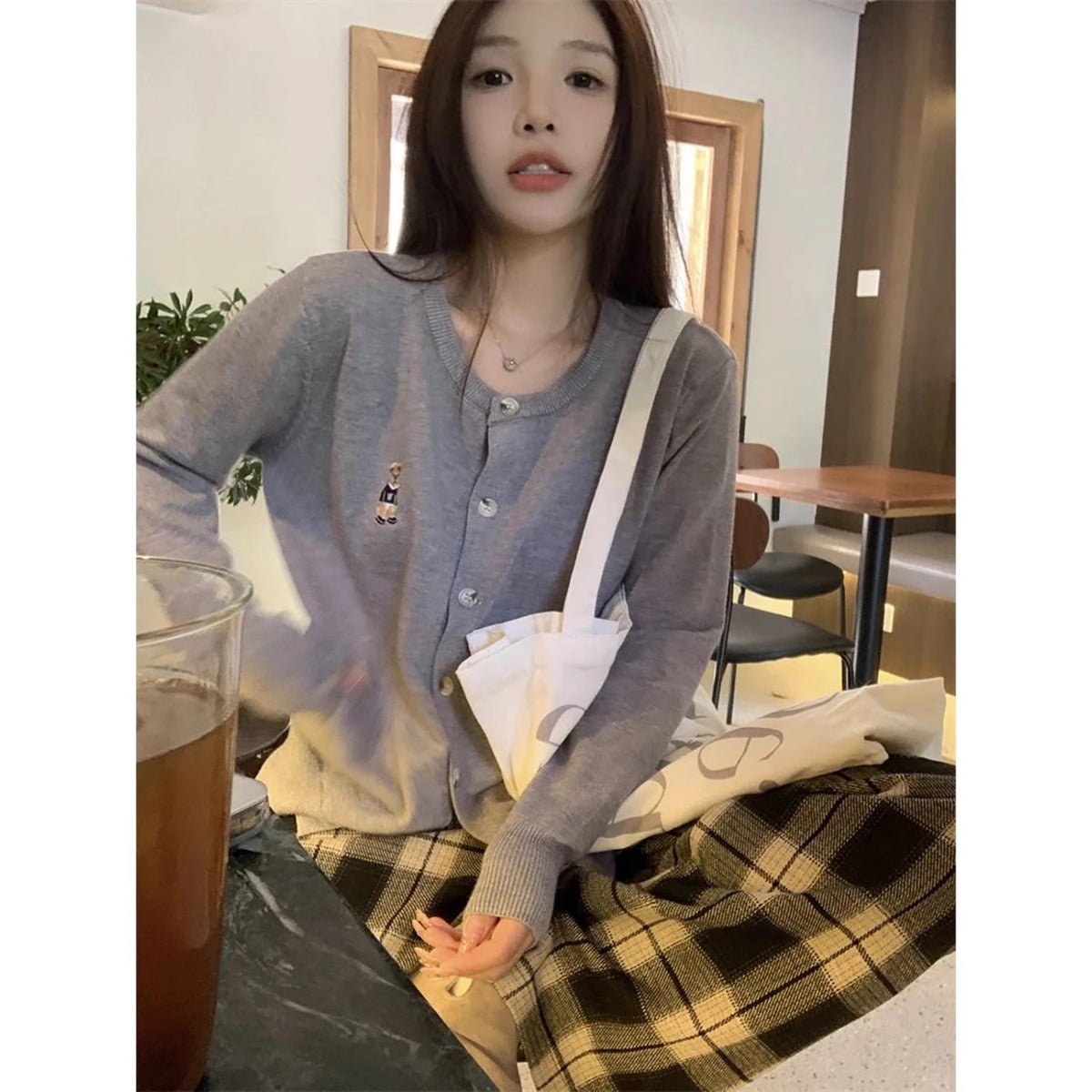 💕美式復古小熊刺繡圓領灰色毛衣外套