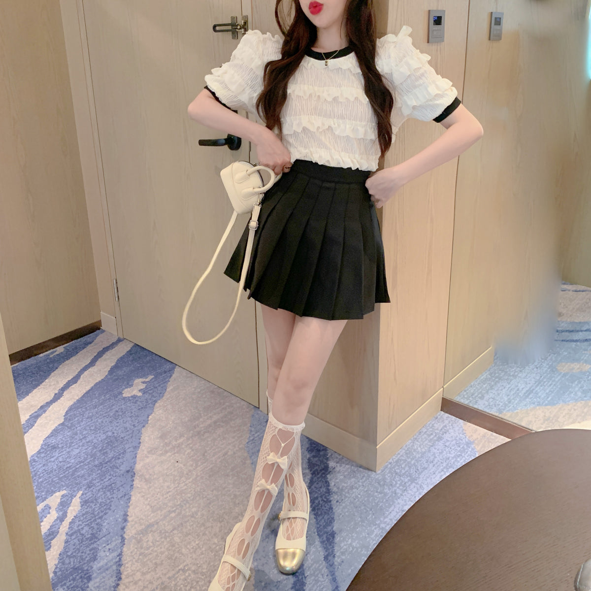 💕法式溫柔可愛木耳邊圓領顯瘦上衣