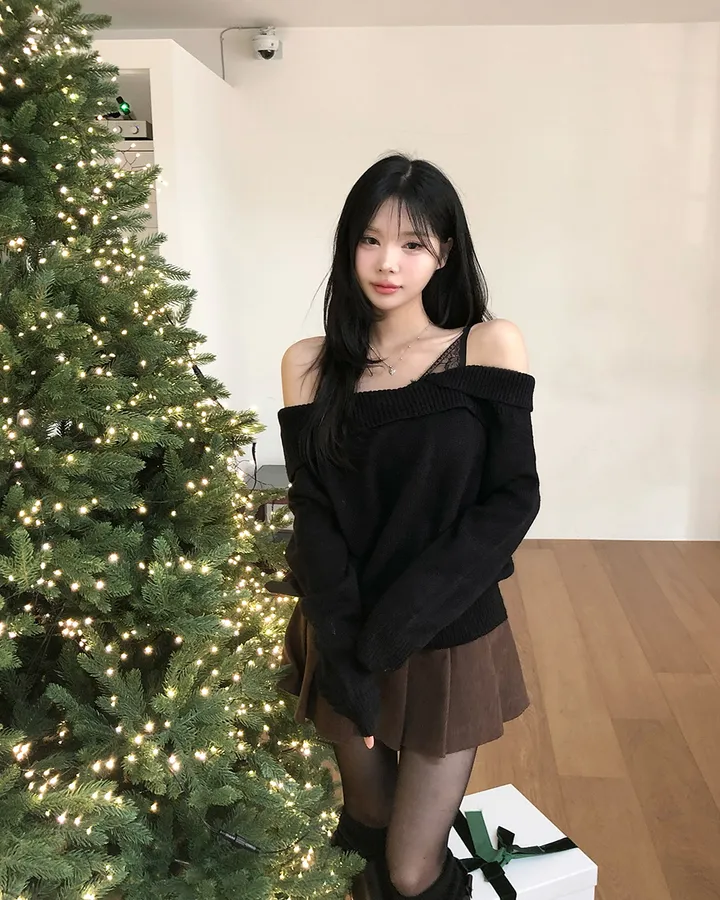 💕chic秋季假兩件蕾絲花邊打底一字肩針織上衣