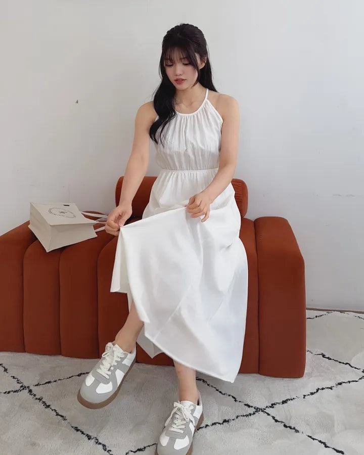 💕法式輕奢休閒簡約露背收腰無袖掛脖連衣裙
