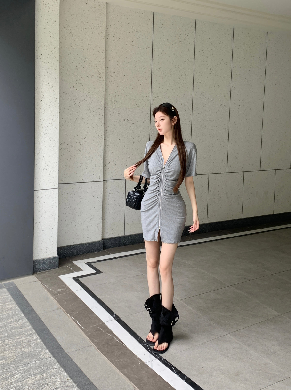 💕休閒簡約韓系黑色收腰V領拉鍊短裙