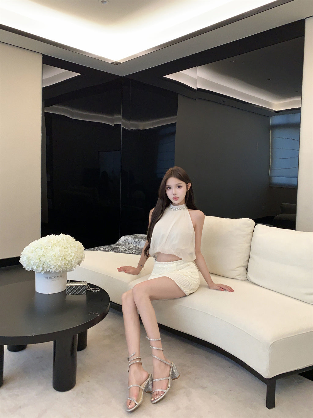 💕夏季高級氣質感掛脖花苞上衣珠片半身裙兩件套