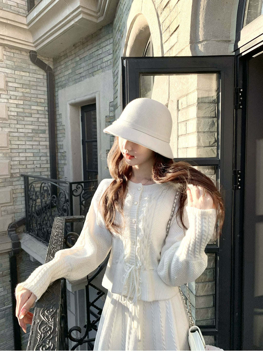 💕繁華勾花宮廷千金感花邊系帶毛衣外套