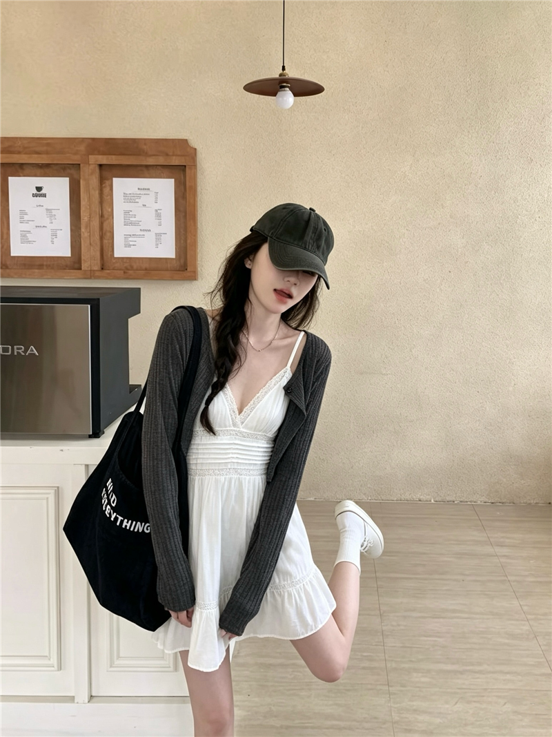 💕韓系坑條肌理感針織外套+蕾絲吊帶裙兩件套