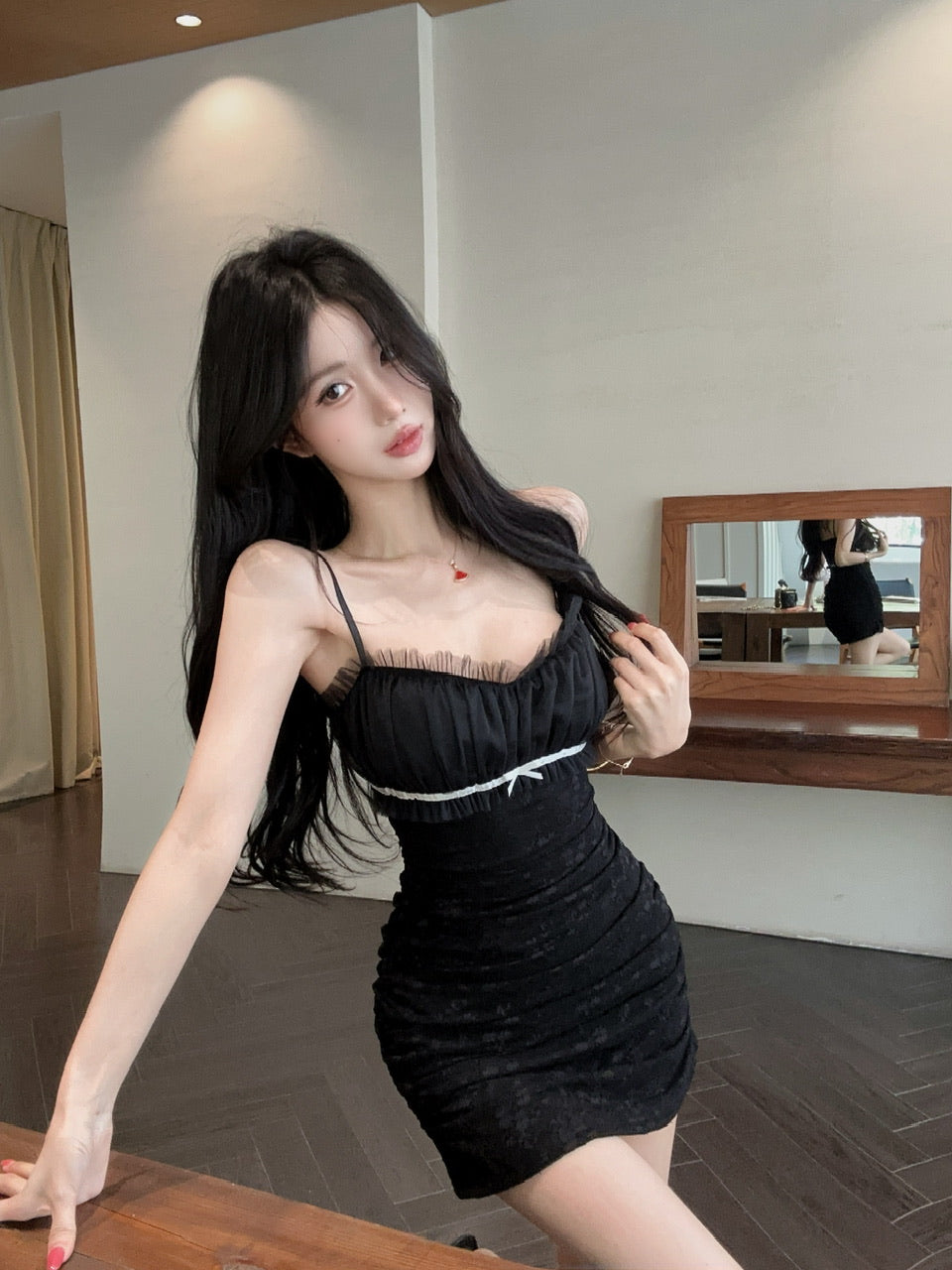 💕約會蕾絲短款吊帶溫柔連衣裙