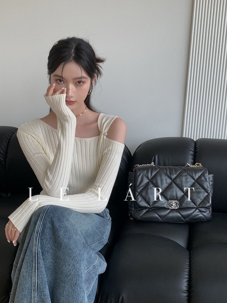 💕法式露肩設計感長袖針織百搭上衣
