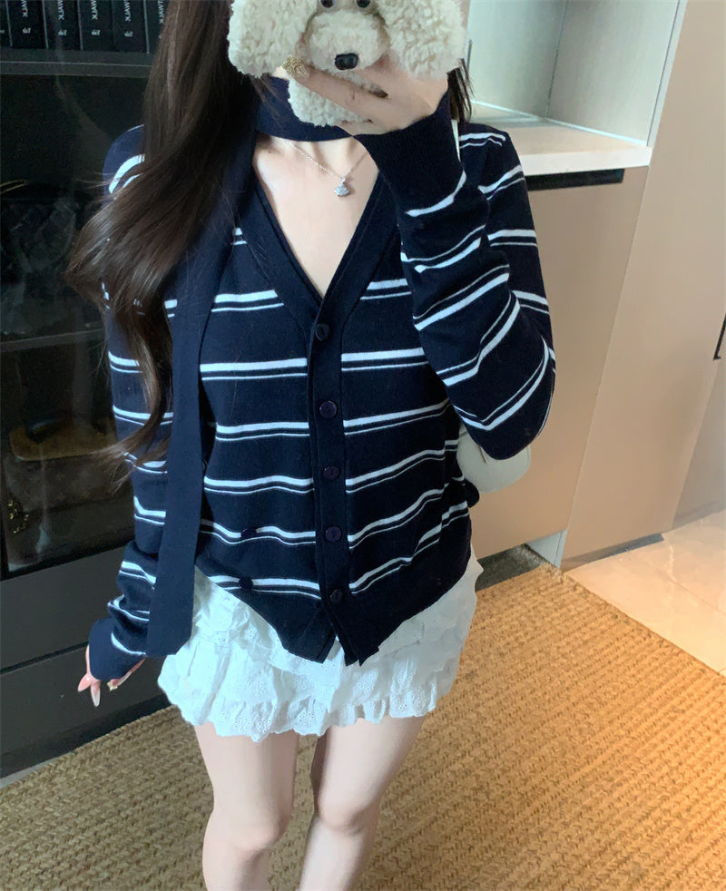 💕法式學院風復古條紋掛脖針織V領上衣