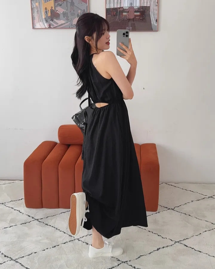 💕法式輕奢休閒簡約露背收腰無袖掛脖連衣裙