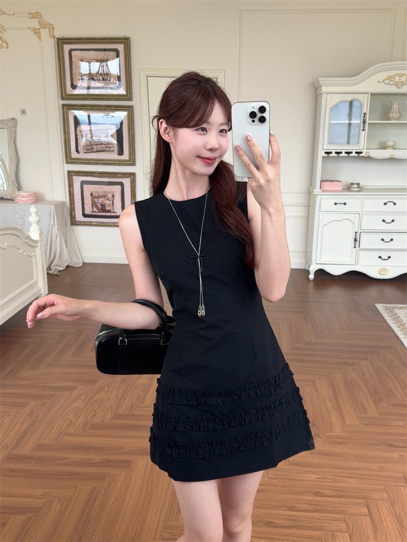 💕下擺木耳邊顯瘦背心連衣裙