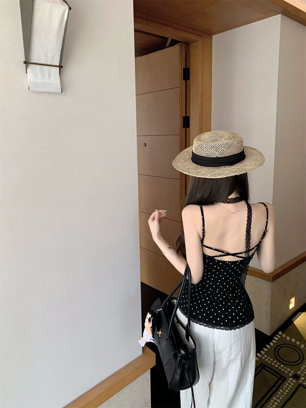 💕帶胸墊純欲交叉吊帶美背點點顯瘦修身上衣
