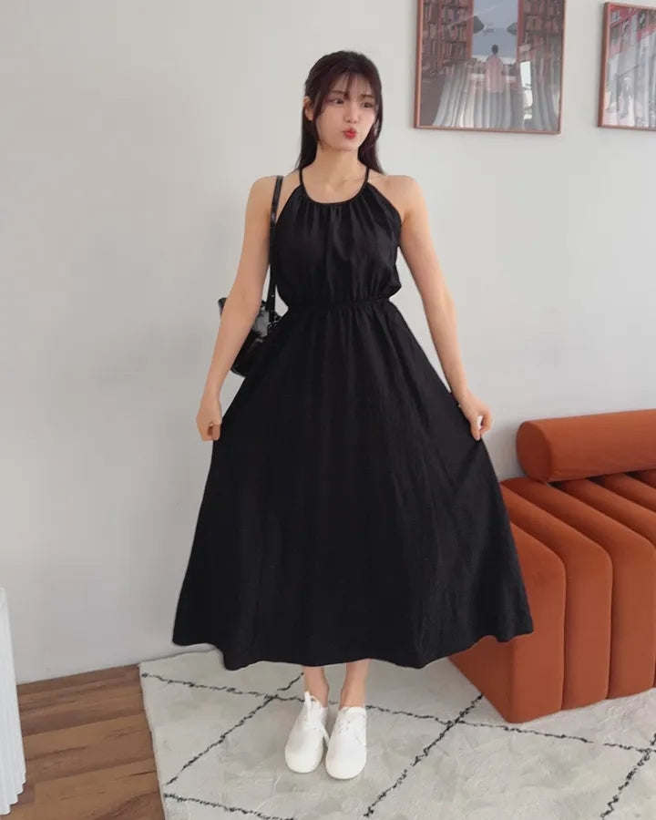💕法式輕奢休閒簡約露背收腰無袖掛脖連衣裙