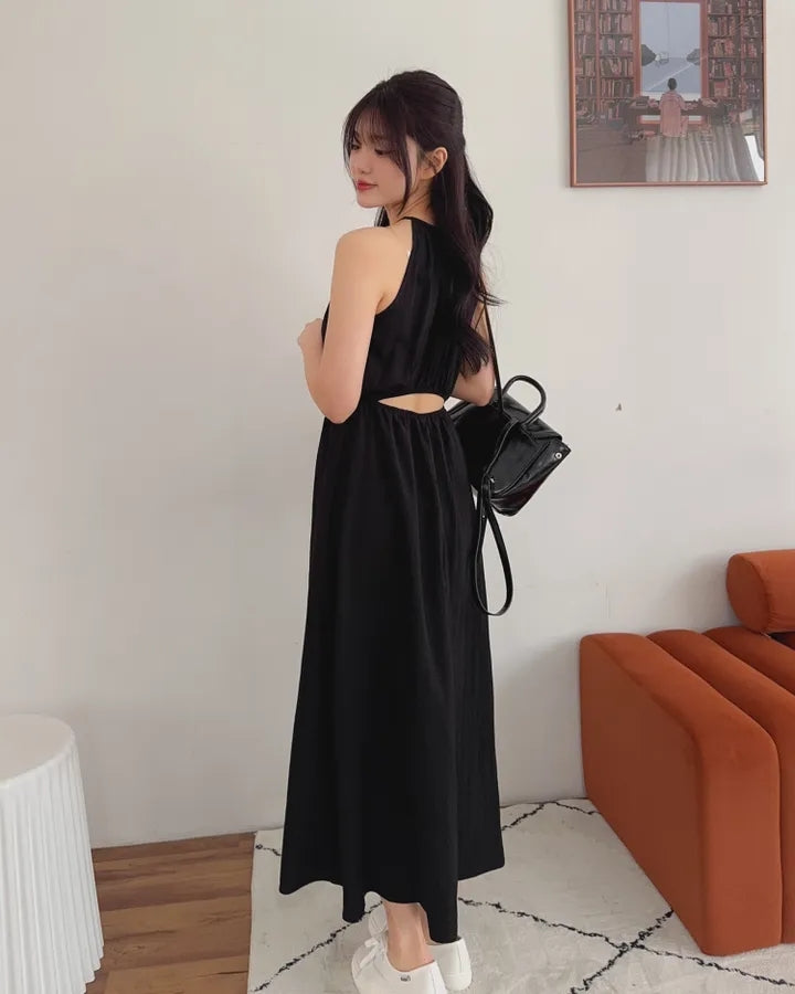 💕法式輕奢休閒簡約露背收腰無袖掛脖連衣裙