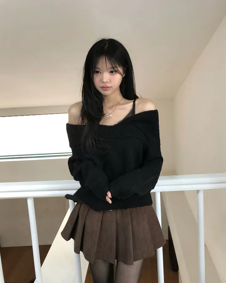 💕chic秋季假兩件蕾絲花邊打底一字肩針織上衣