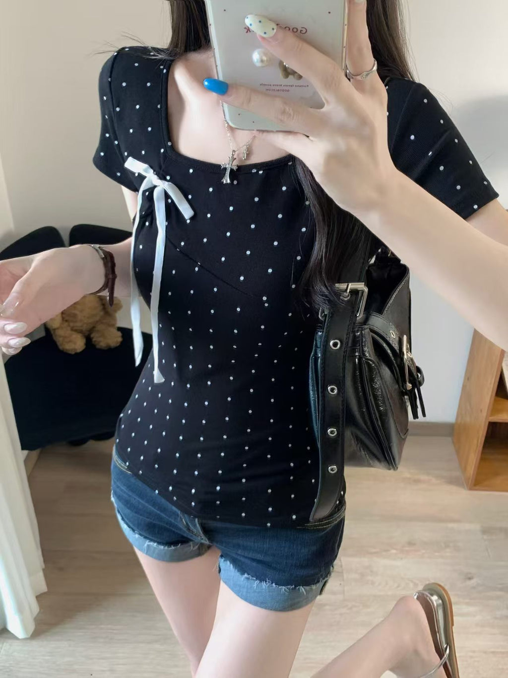 💕簡約百搭休閒帶胸墊蝴蝶結點點正肩上衣