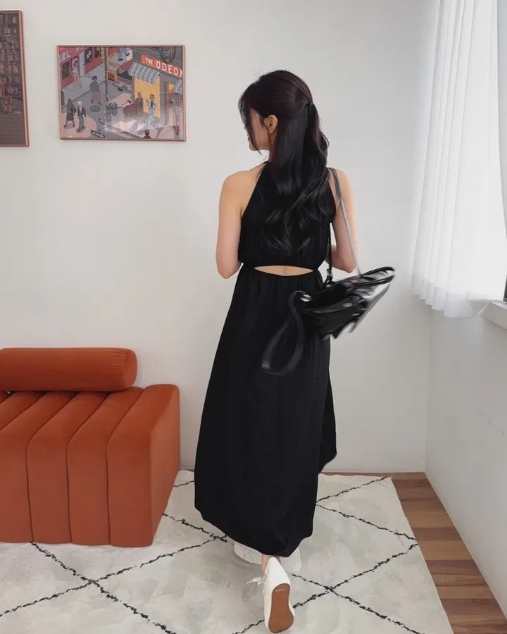 💕法式輕奢休閒簡約露背收腰無袖掛脖連衣裙