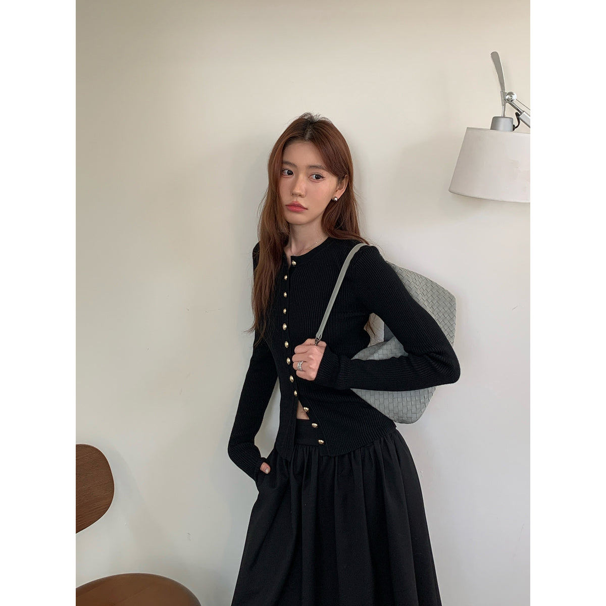 💕miu系氣質黑色金扣針織上衣