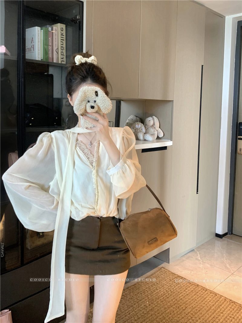 💕貴奢女主V領花苞雪紡飄帶上衣