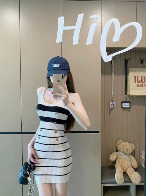 💕休閒慵懶小香風撞色條紋吊帶連衣裙