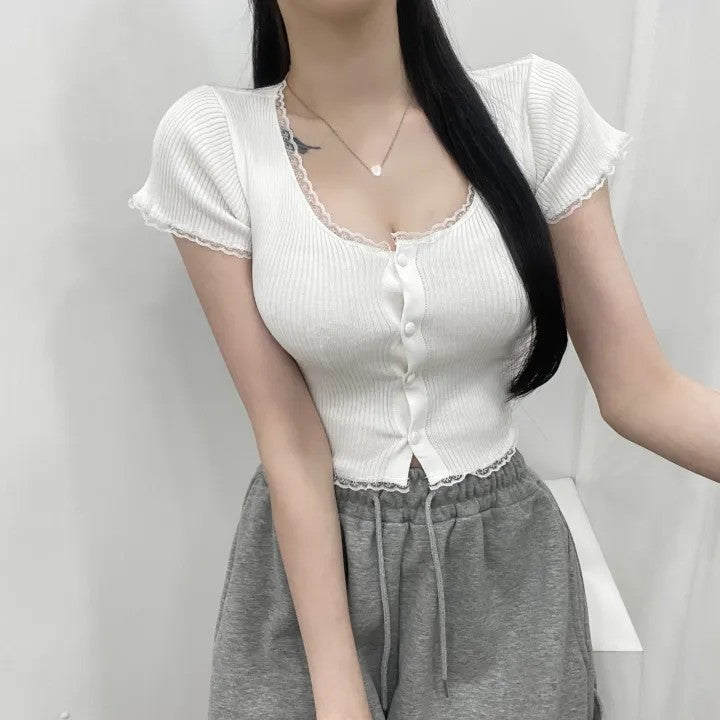💕百搭蕾絲邊打底短版鈕扣襯衫單品