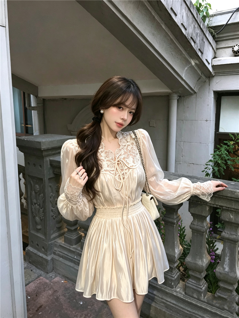 💕香榭琉光珠光緞面溫柔蕾絲拼接兩件套