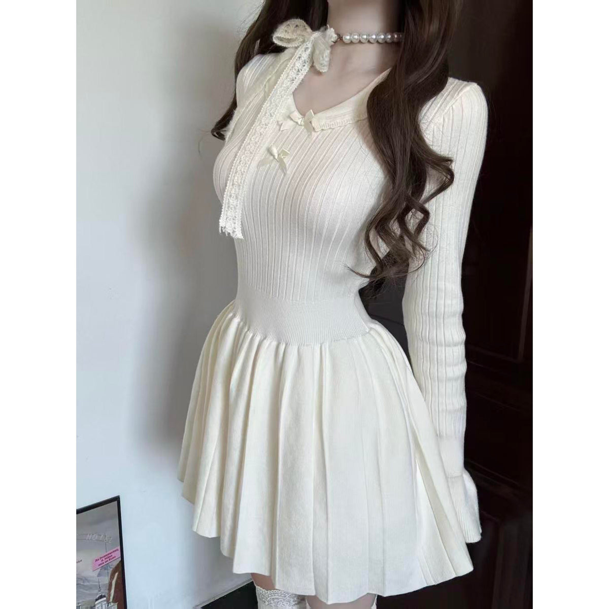 💕秋冬小個子甜美奶白V領針織連衣裙