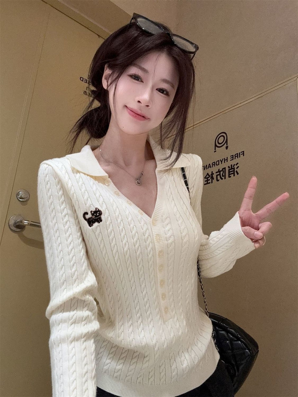 💕時尚洋氣V領麻花長袖刺繡針織上衣