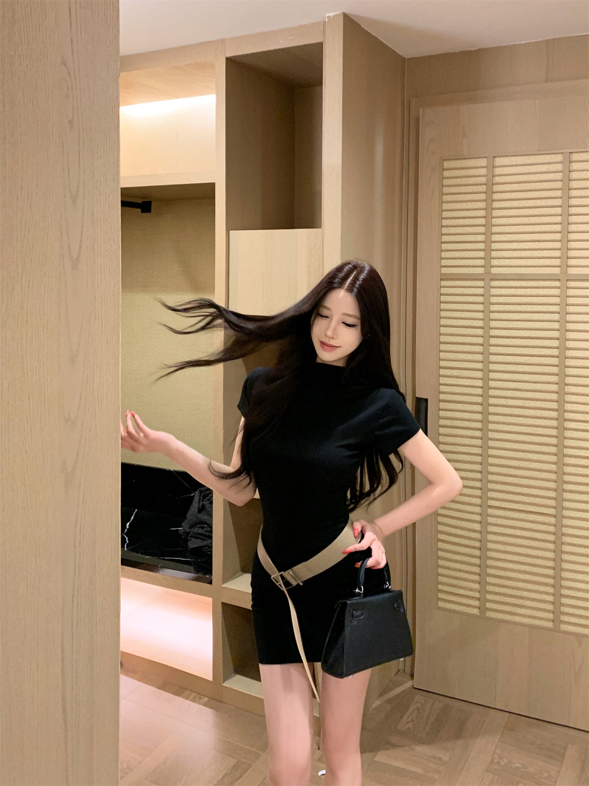 💕韓系法式高級感半高領短袖連衣裙