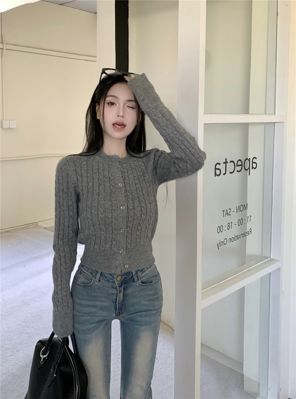 💕簡約休閒黑色短款麻花針織長袖上衣