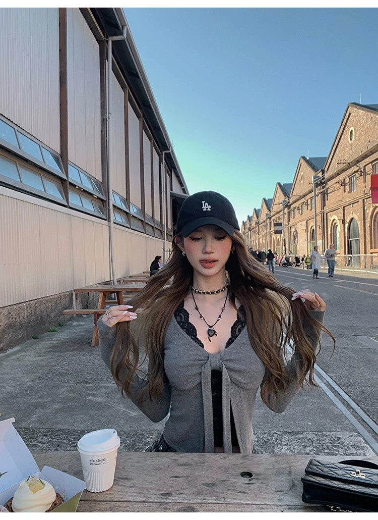 💕韓系辣妹V領長袖蕾絲拼接顯瘦上衣