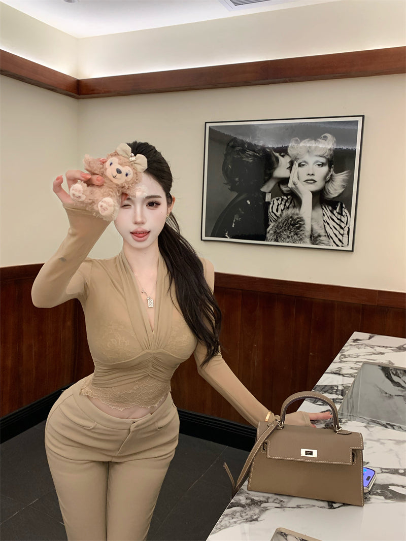 💕性感微透網紗長袖V領蕾絲吊帶內搭上衣兩件套