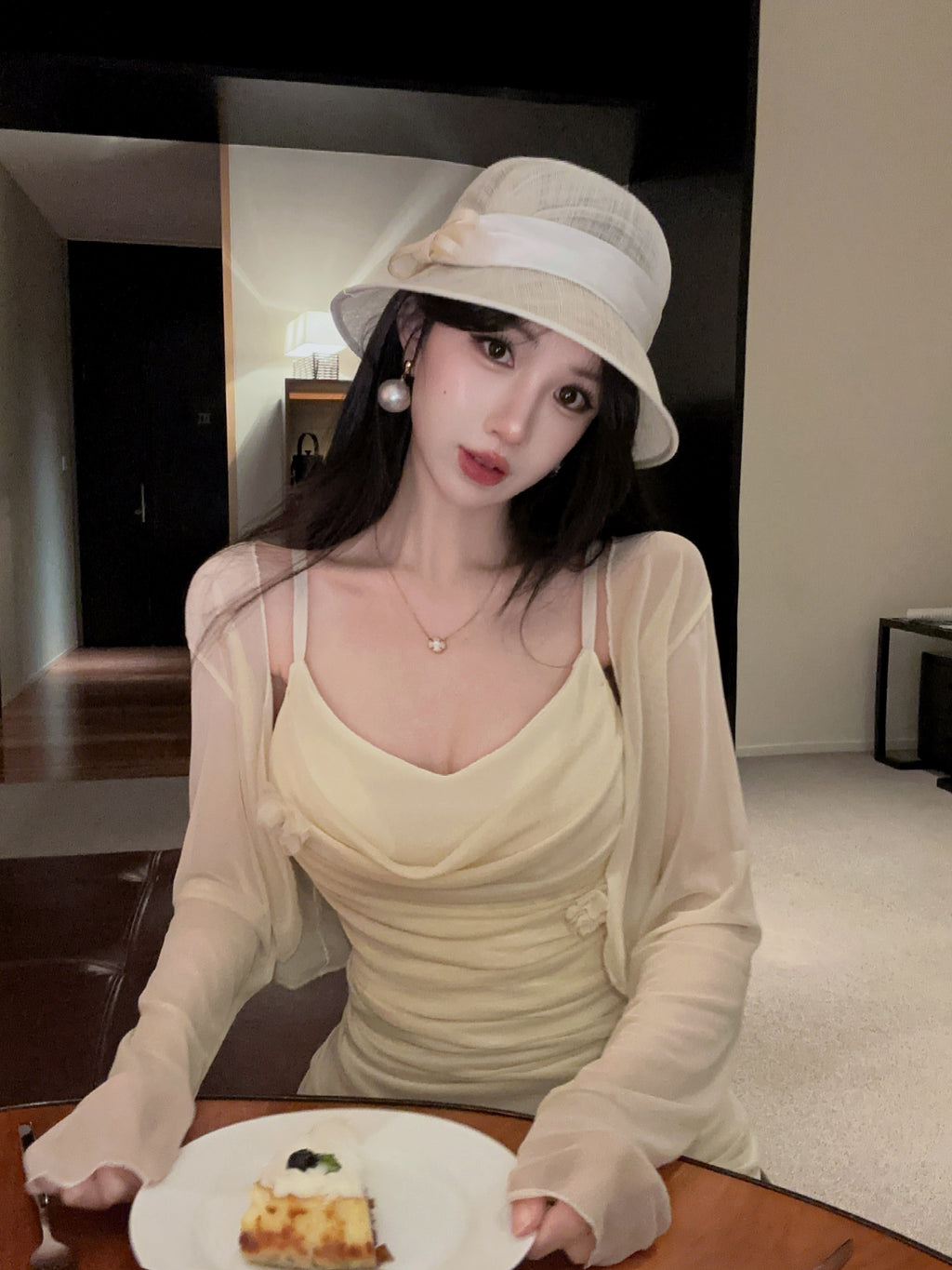 💕甜美性感褶皺修身吊帶連衣裙+開衫