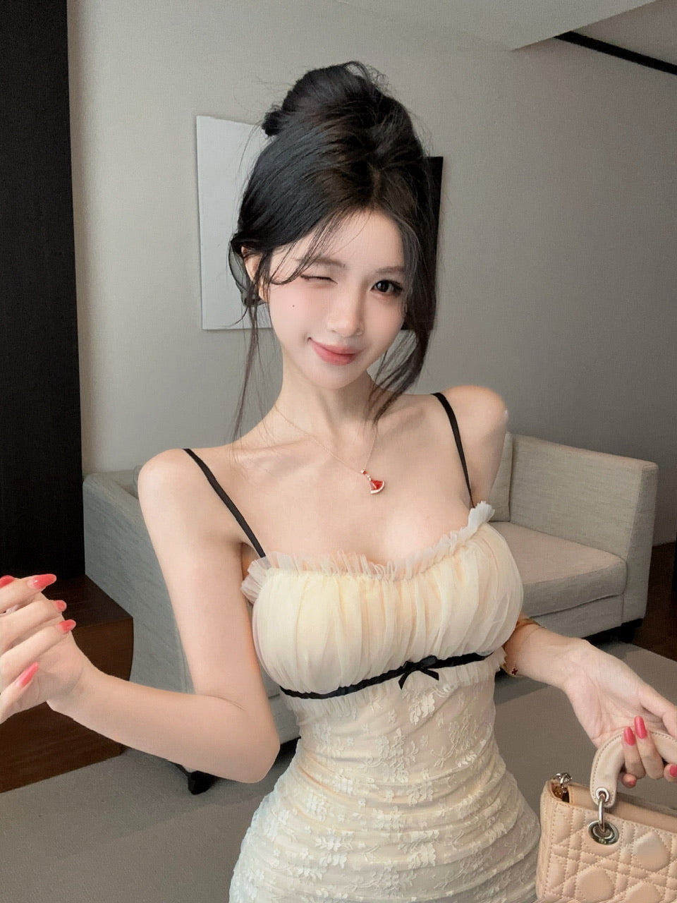 💕約會蕾絲短款吊帶溫柔連衣裙