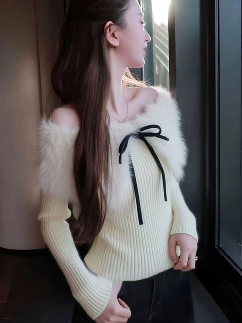 💕秋冬氛圍感白色毛毛拼接上衣
