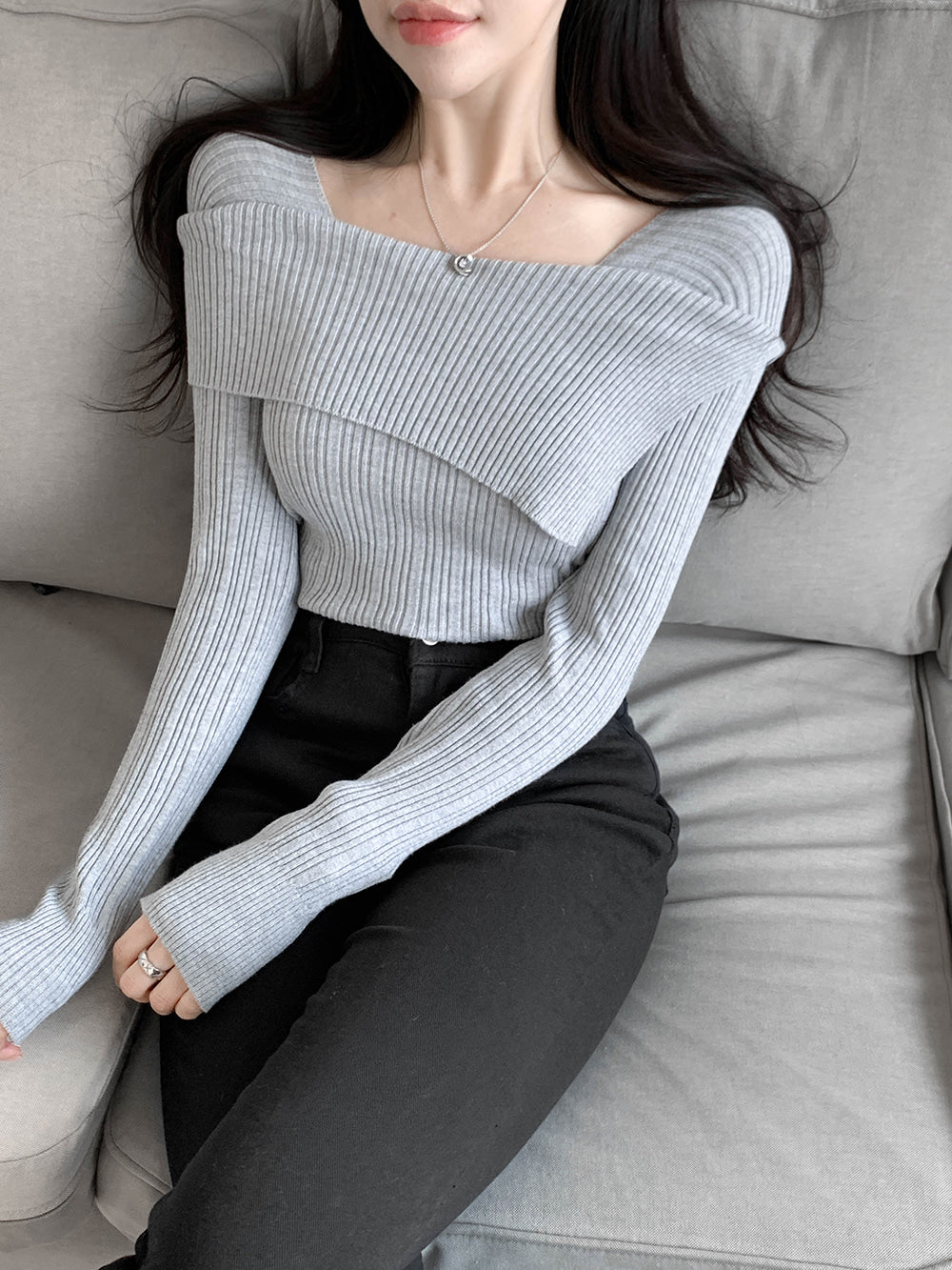 💕百搭高級感一字肩輕奢不規則毛衣上衣