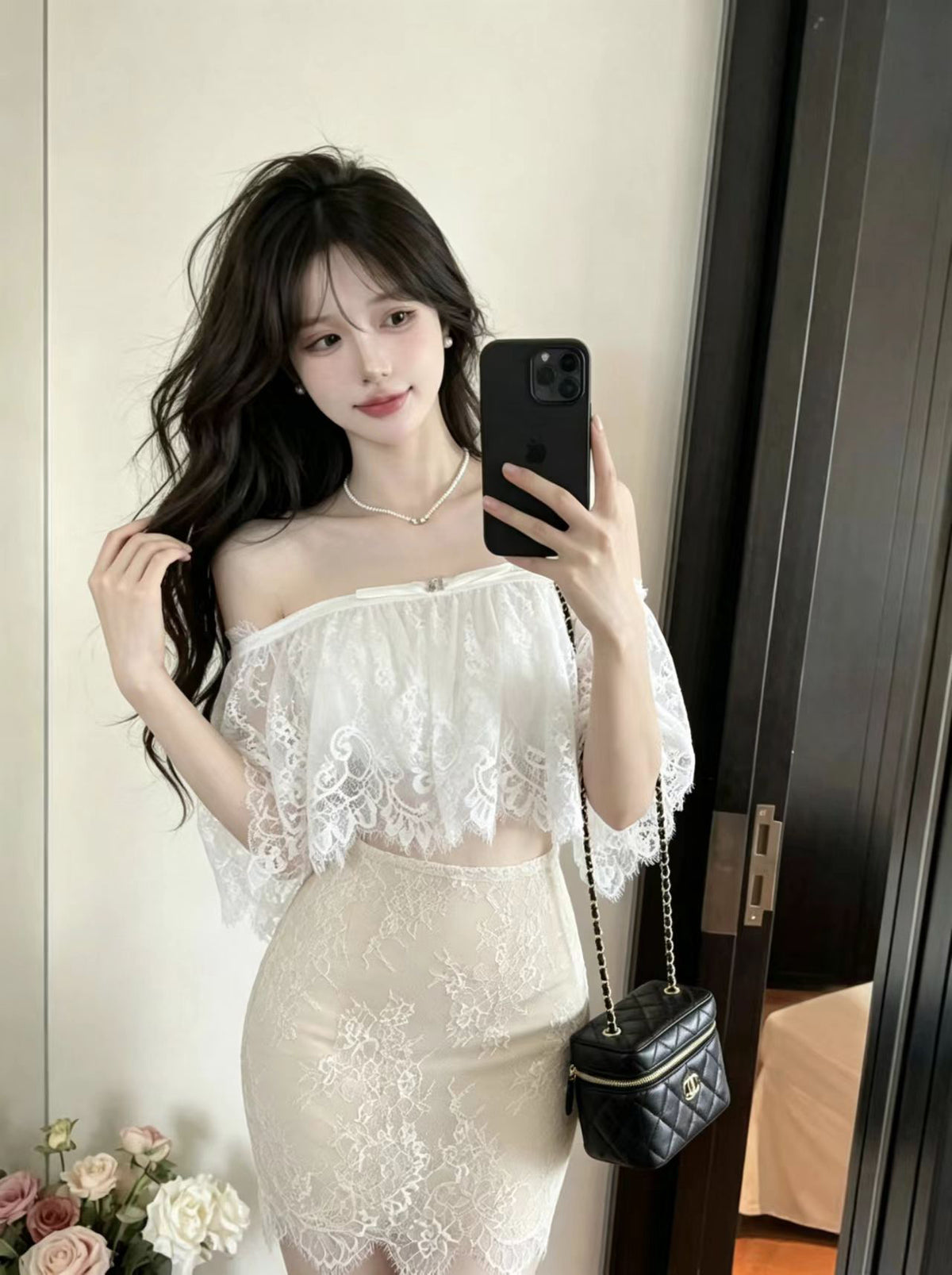 💕絕美白色蕾絲抹胸上衣配高腰包臀短裙套裝