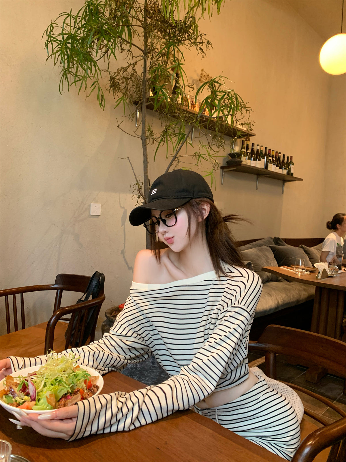 💕秋季斜肩收腰黑白條紋慵懶套裝