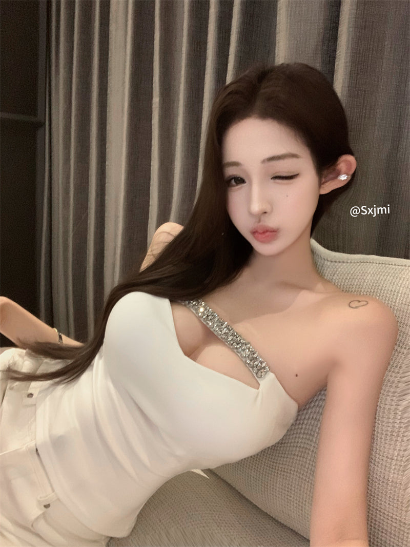 💕高級名媛風鑽鍊收腰顯瘦抹胸帶胸墊上衣