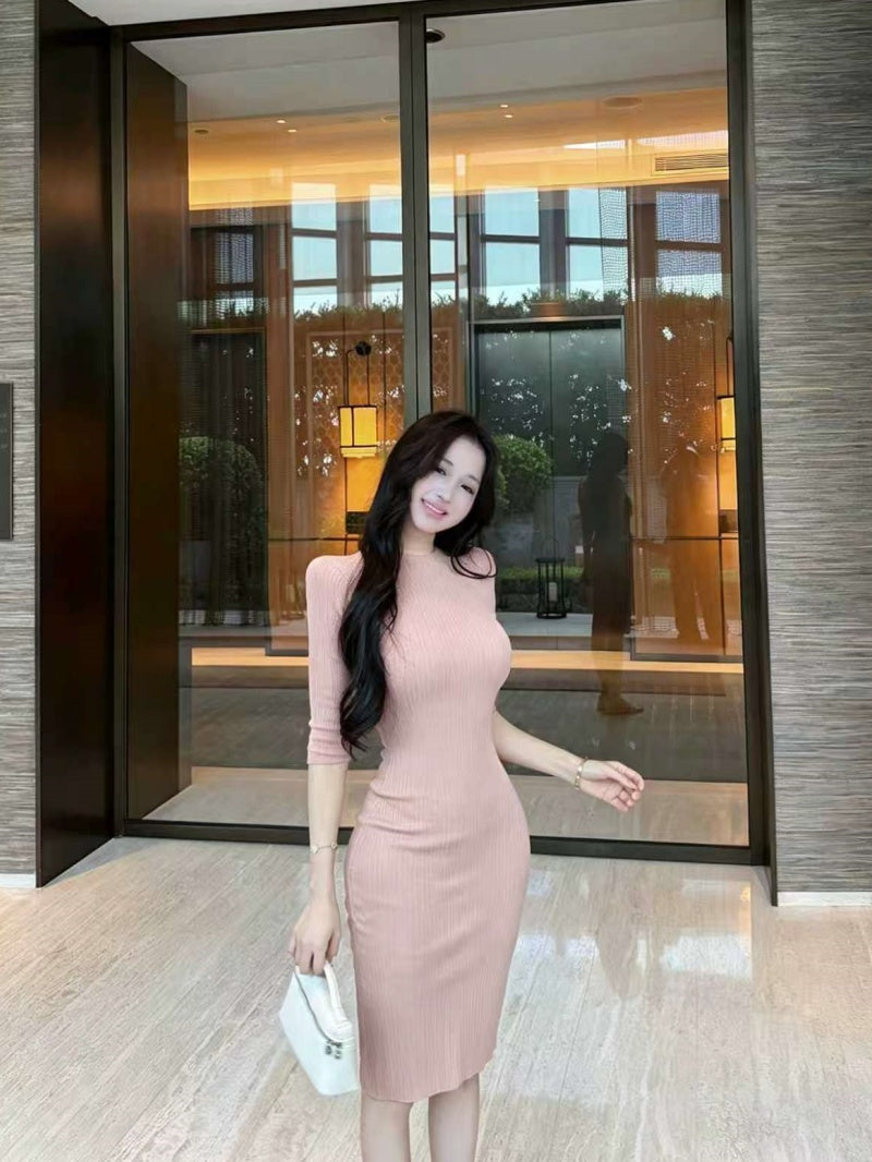 💕溫柔優雅氣質中袖修身包臀中長針織裙