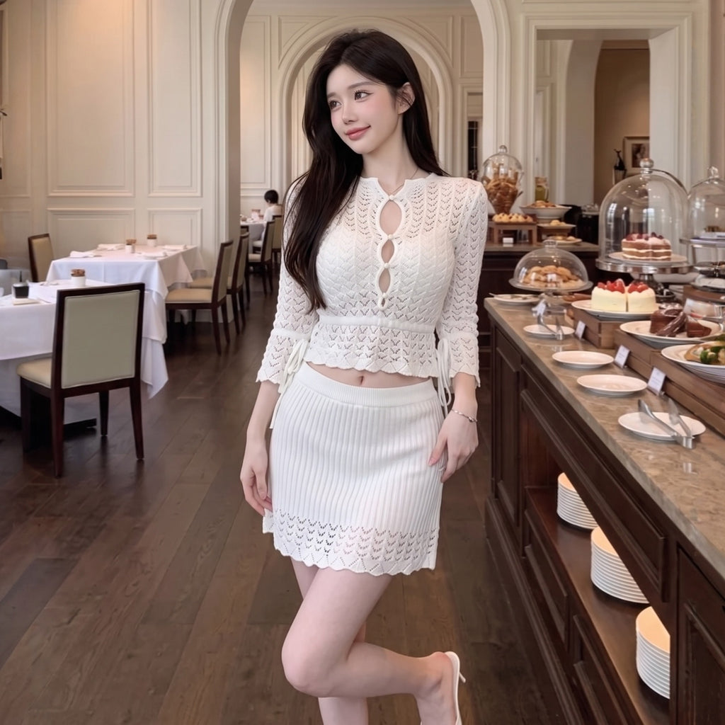 💕溫柔鏤空立領喇叭袖針織鉤花兩件套