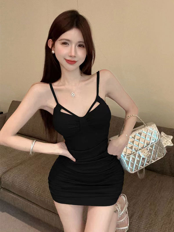 💕時尚修身顯瘦低胸鏤空吊帶包臀短裙