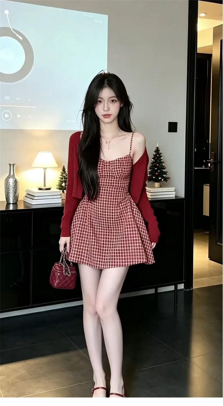 💕約會顯氣色紅白格紋吊帶連身裙兩件套