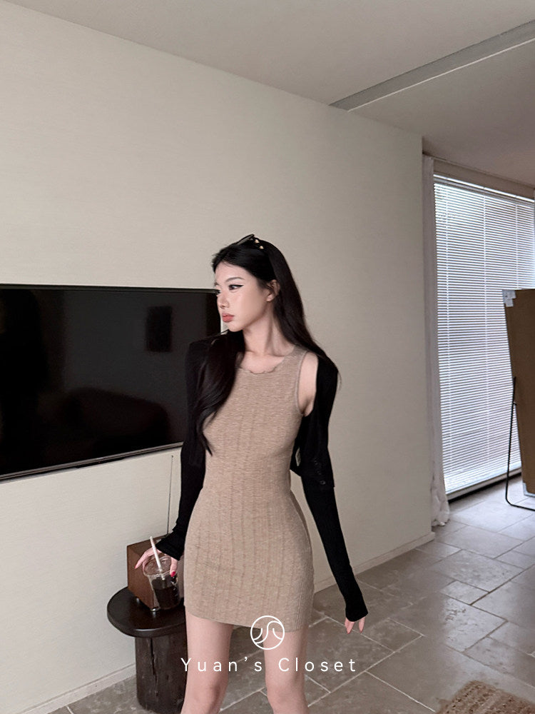 💕輕熟針織無袖緊身包臀短裙+短款外套兩件套