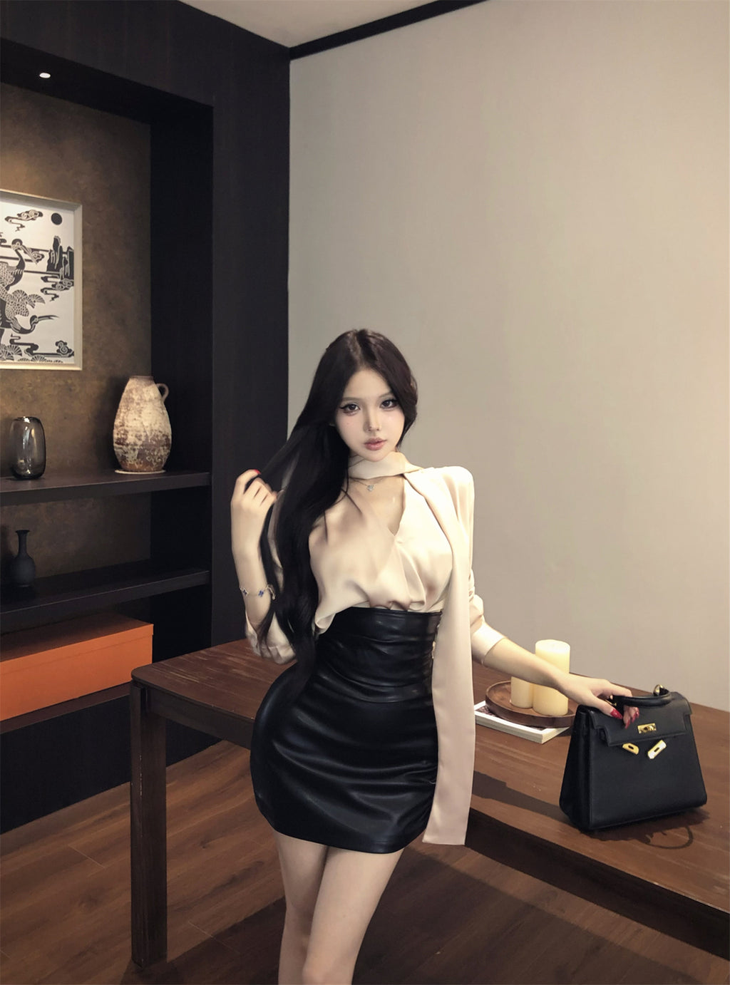 💕春秋酷感緞面襯衫皮短裙兩件套