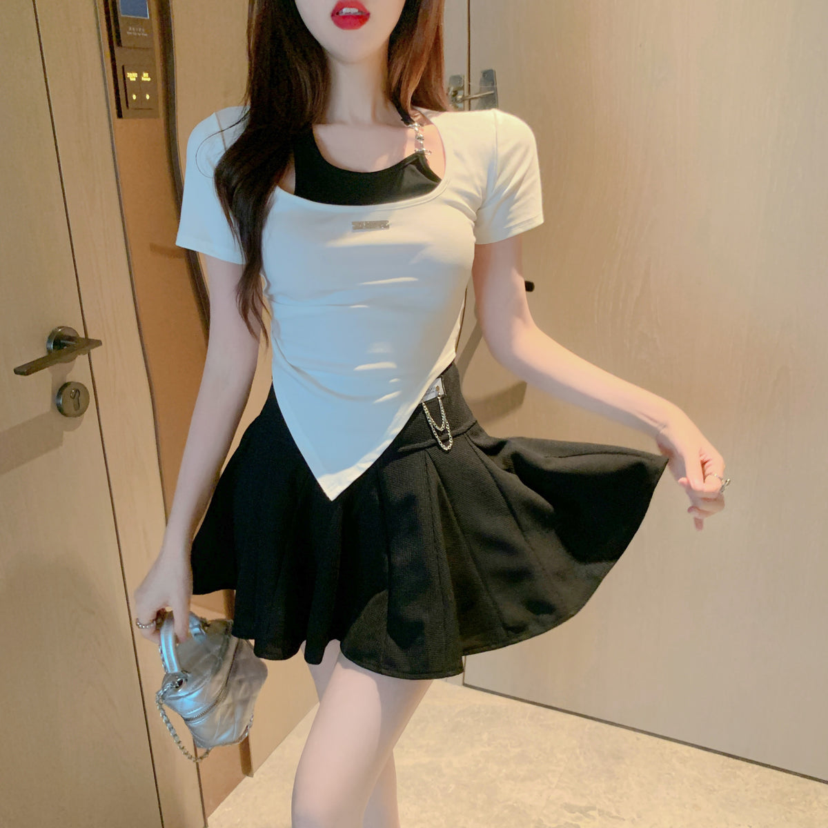 💕設計感掛脖假兩件不規則顯瘦上衣